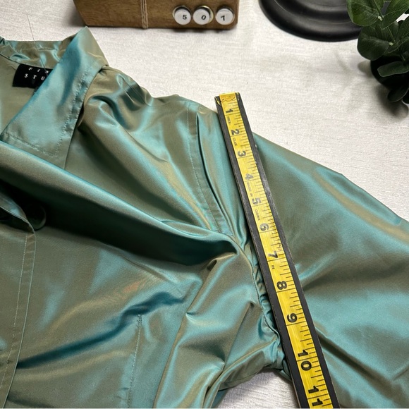 NWT Finity Studio Iridescent Green Silk Coat Size 8 - Picture 11 of 14